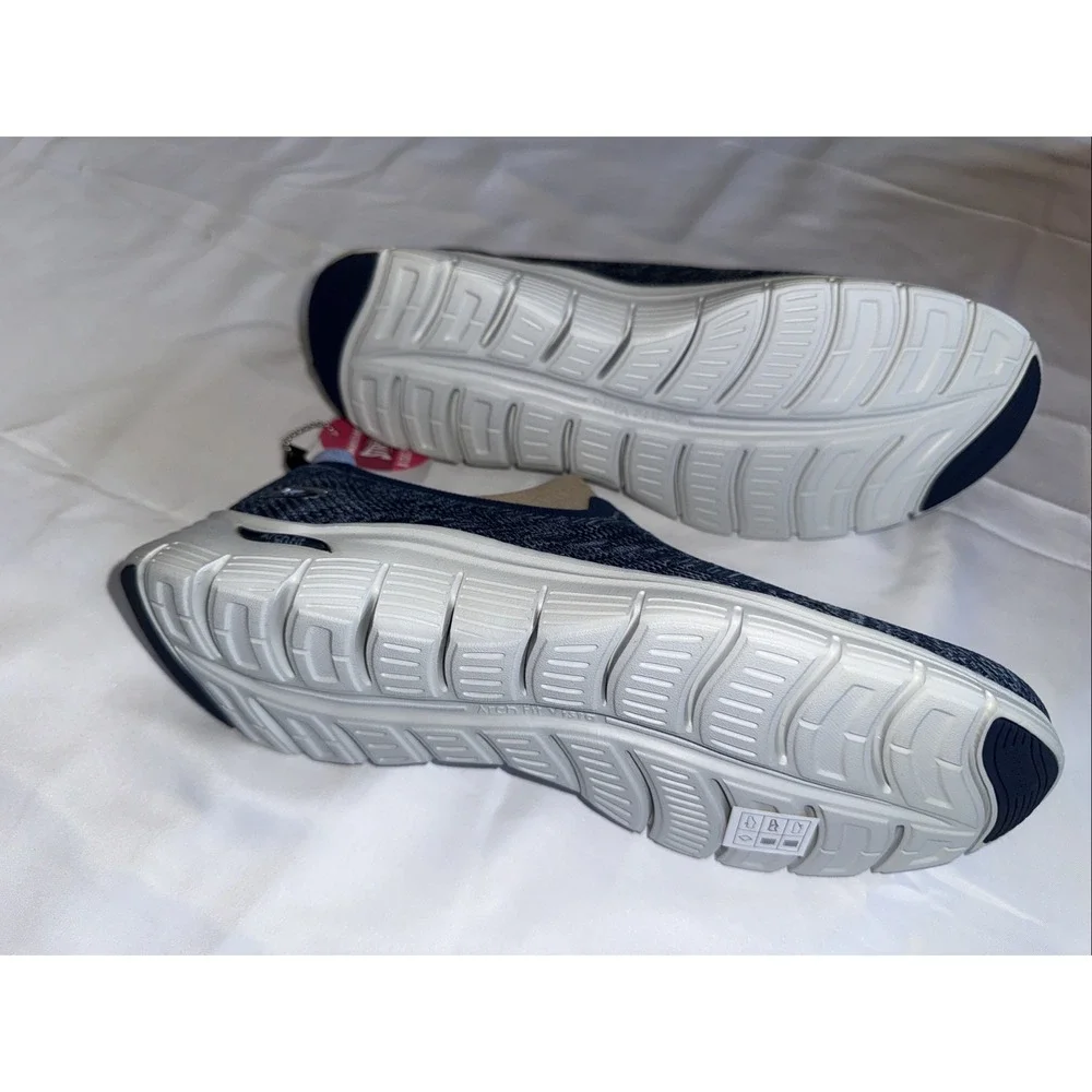 New In Box Sketchers Go Walk 4 Navy Arch Fit Vista Blue/Gray Sz W11 Vegan